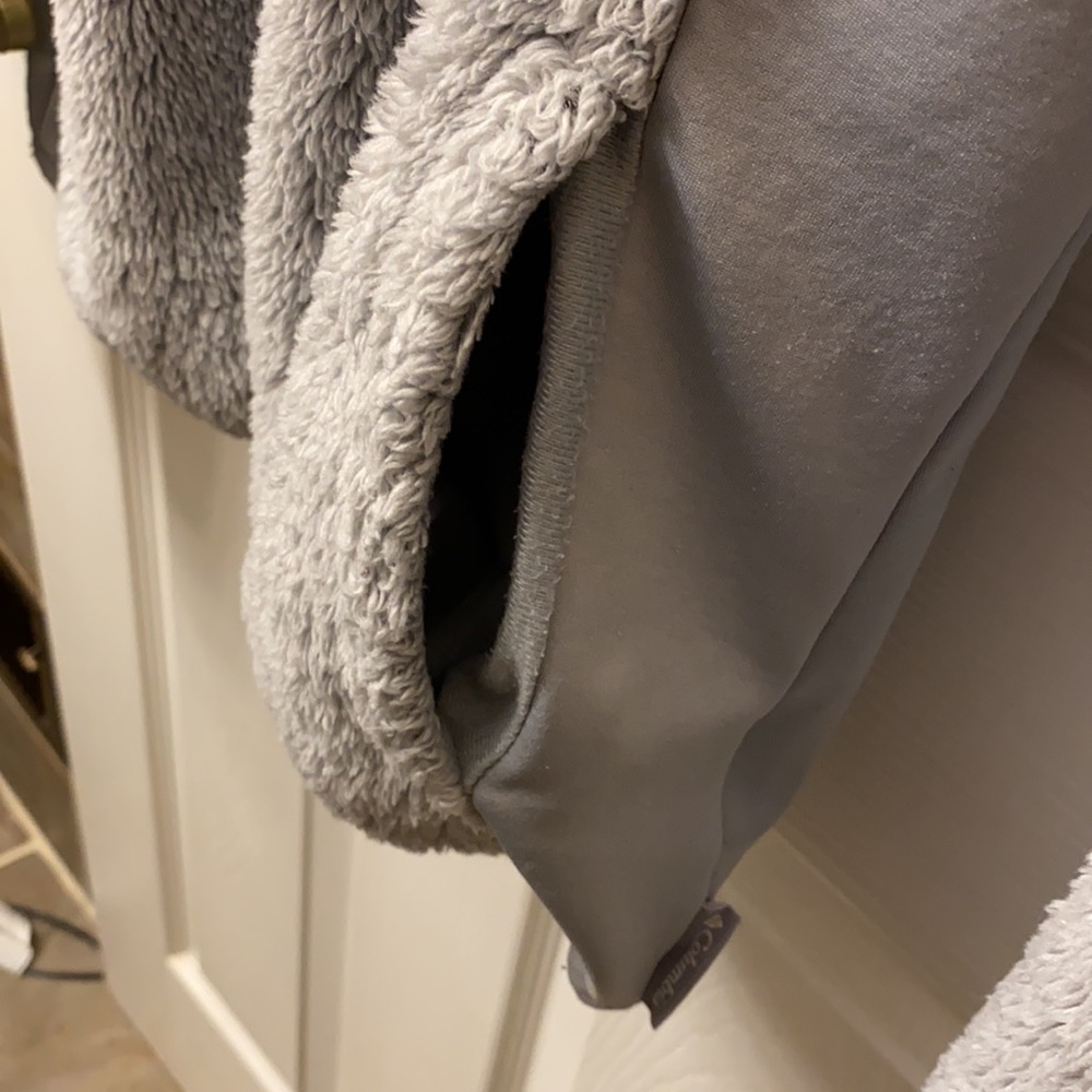 Columbia Women’s Sherpa Jacket - Picture 11 of 12